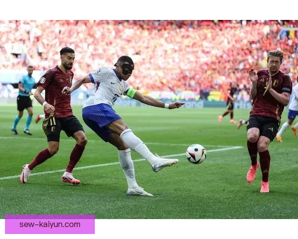 欧洲杯预选赛乌龙球频发，球队防线需加强稳定性