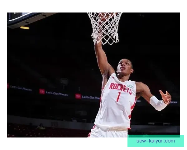 英超阿卜杜拉耶·杜库雷状态回暖，近期表现稳健引发关注